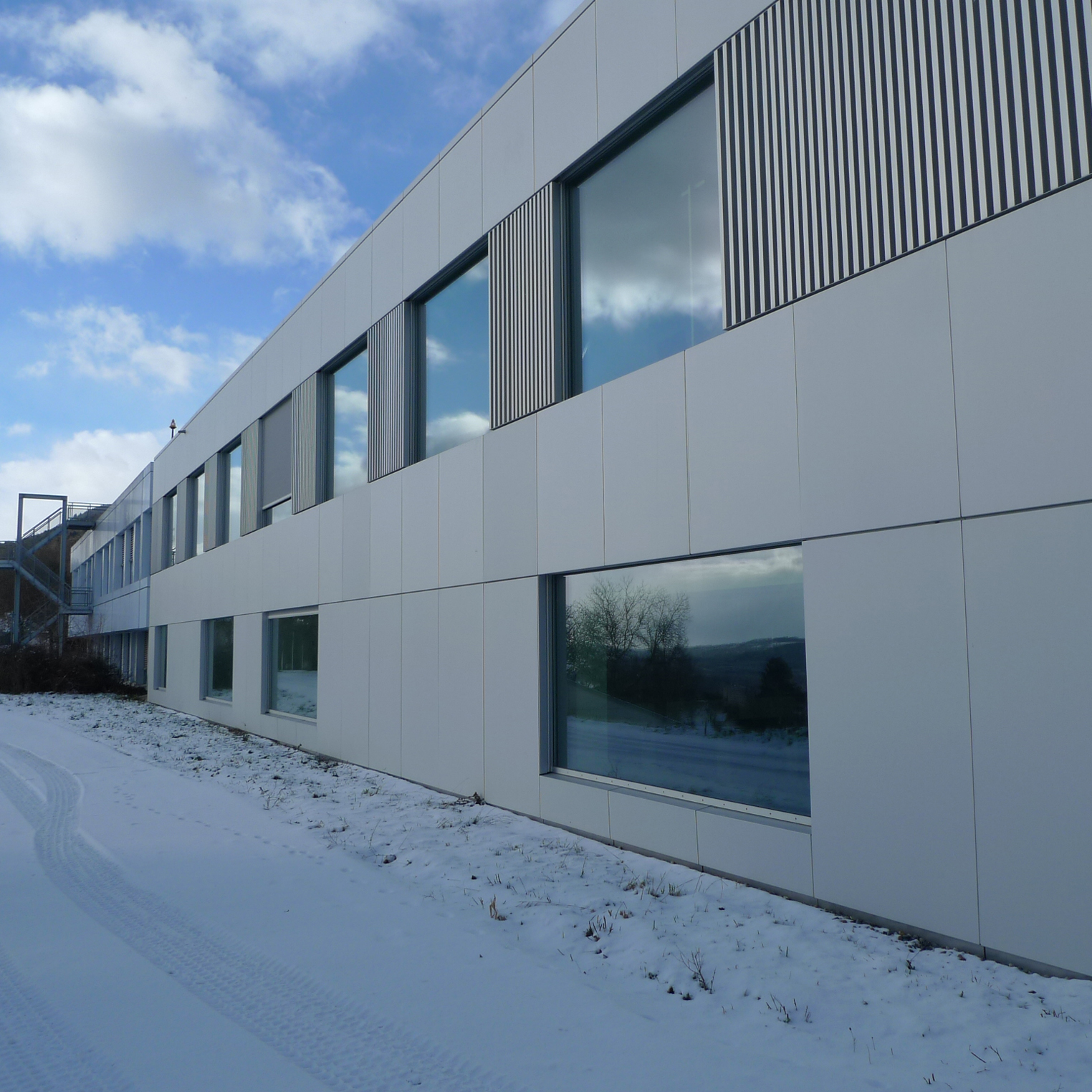 : Anbau Zentralsterilisation Spitalzentrum, Biel, bauzeit architekten