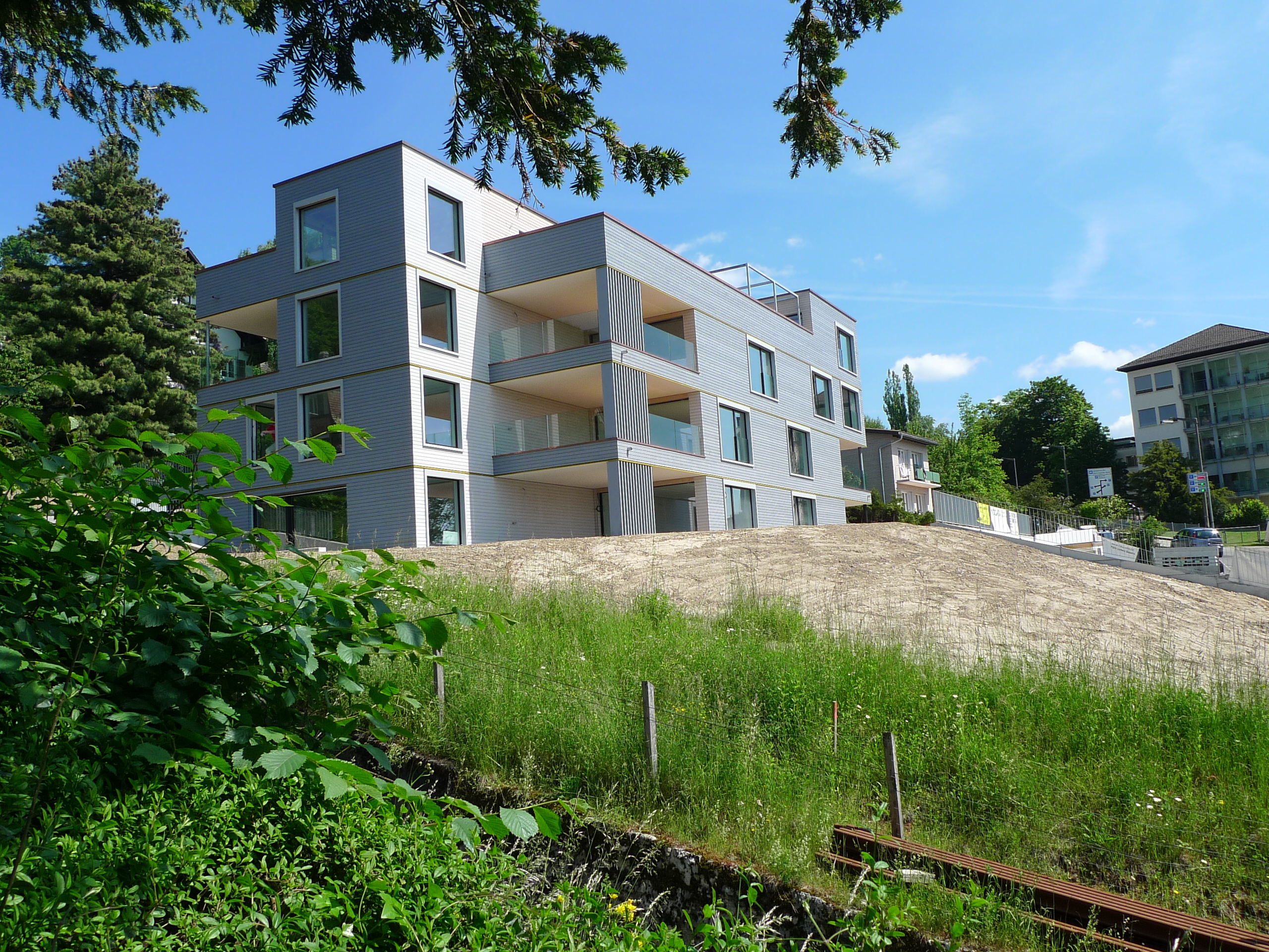 : Mehrfamilienhaus, Biel, bauzeit architekten