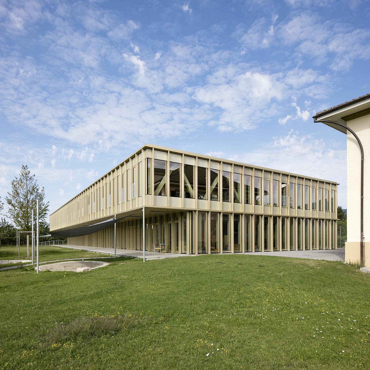 : Neu- und Umbau Schulhaus, Sutz-Lattrigen, bauzeit architekten