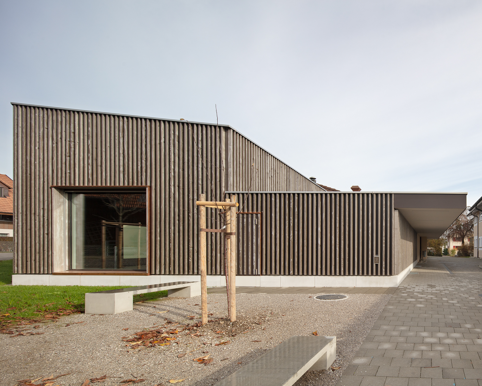 : Espace multifonctionnel, Walperswil, bauzeit architekten